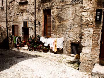 Laundry, Spoleto, Itay. By Sandy Lang, June 2011